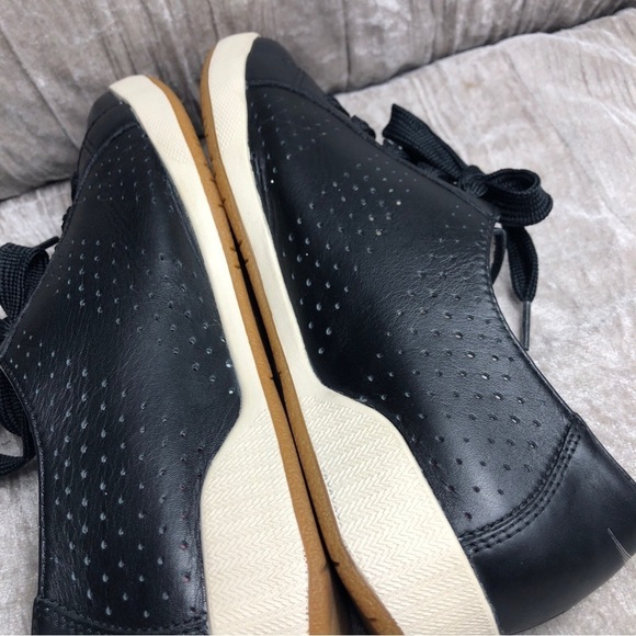 Dansko Shoes Orli Sneakers Lace Up 4711020302 Black Leather Casual Womens 41 EUC - Picture 5 of 16